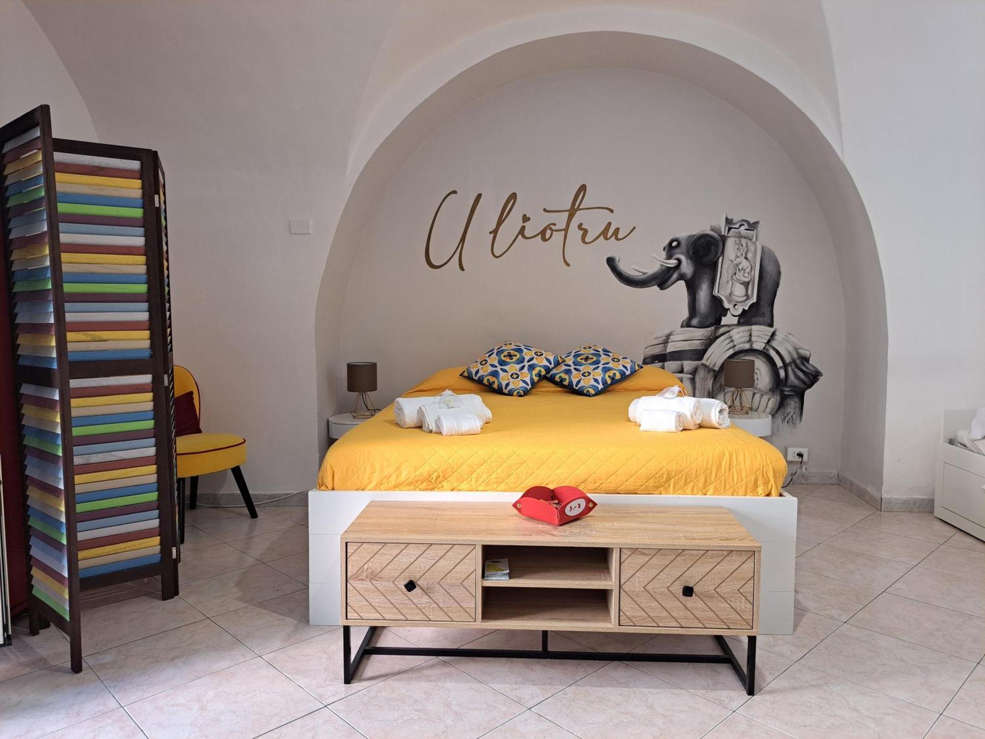 U Liotru Home Катанія Екстер'єр фото